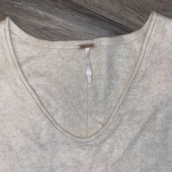 Free People Cropped Soft Sweater (M) - Picture 2 of 2